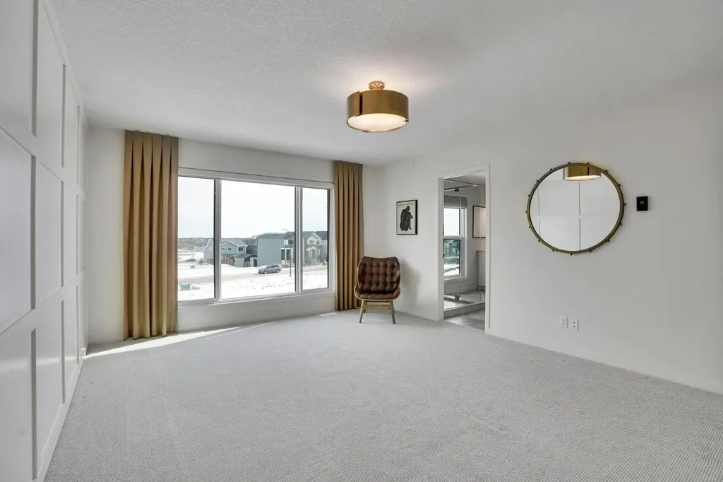 195 Lucas Common NW Calgary AB T3P 2B3