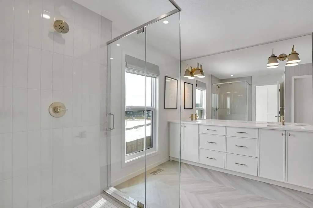 195 Lucas Common NW Calgary AB T3P 2B3