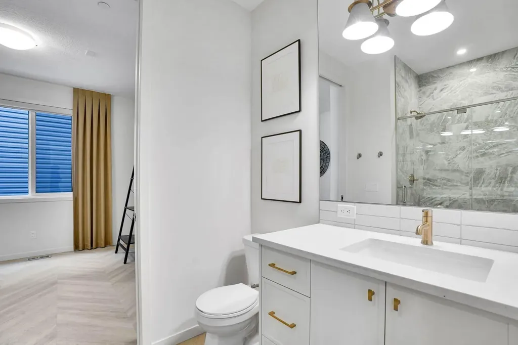 195 Lucas Common NW Calgary AB T3P 2B3
