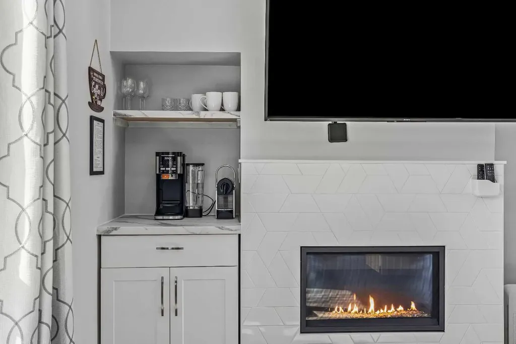 105 Kananaskis Way Canmore AB T1W 1N7