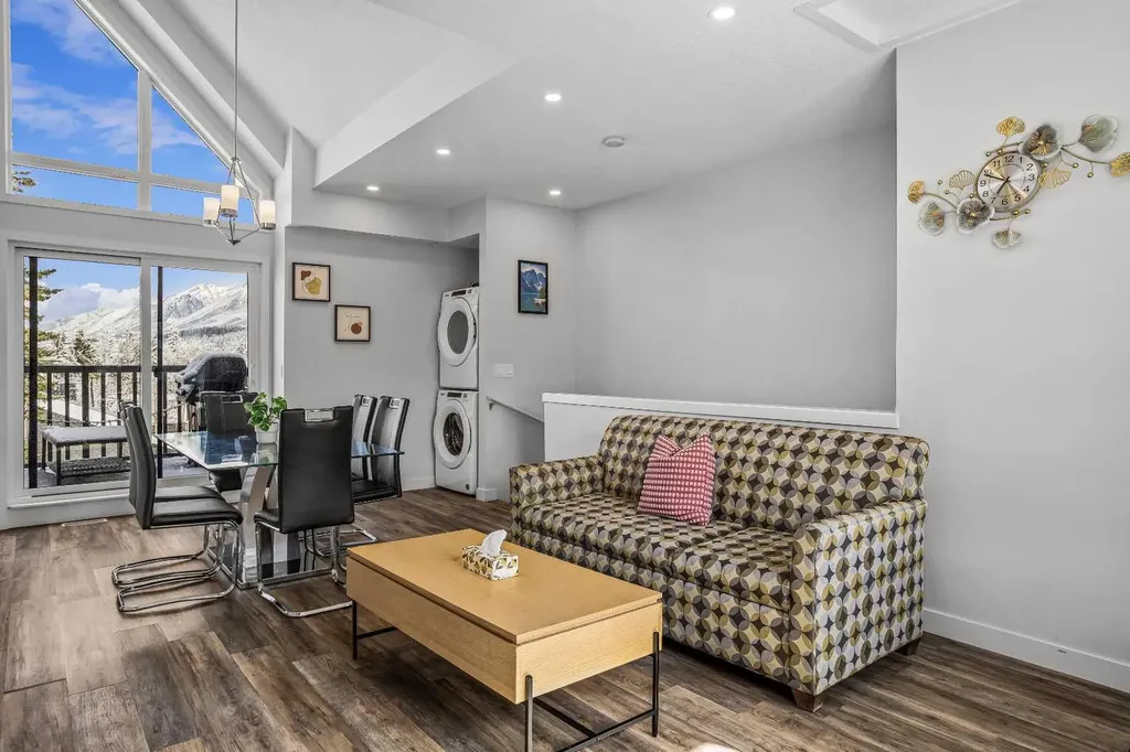 105 Kananaskis Way Canmore AB T1W 1N7