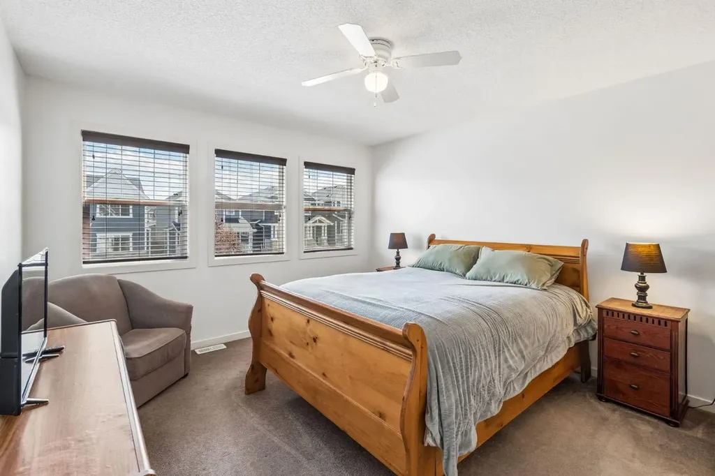 150 River Heights Crescent Cochrane AB T4C 0J5