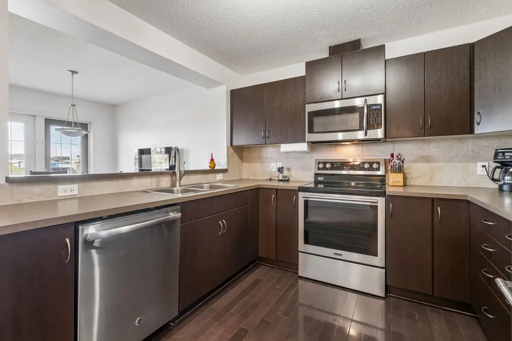 150 River Heights Crescent Cochrane AB T4C 0J5