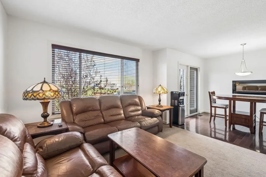 150 River Heights Crescent Cochrane AB T4C 0J5