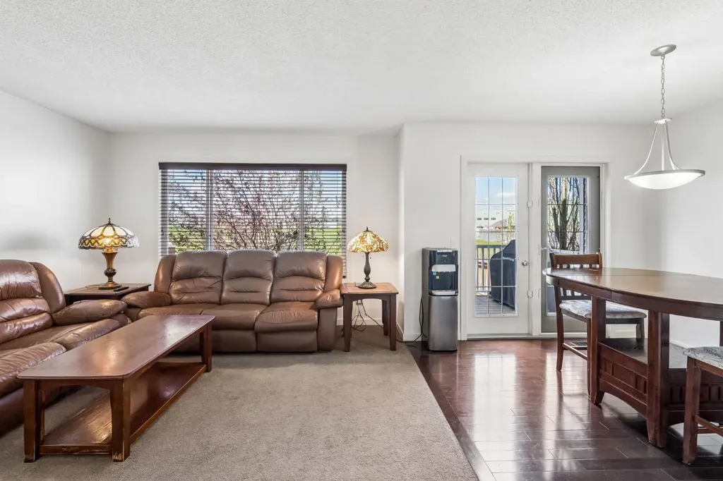 150 River Heights Crescent Cochrane AB T4C 0J5