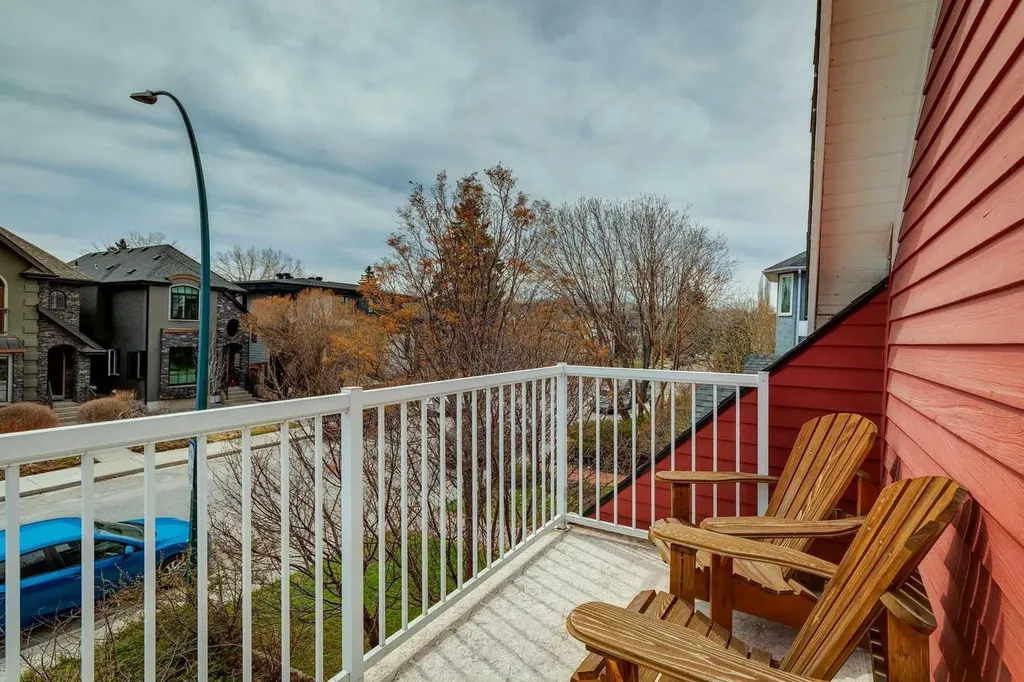 2128 Broadview Road NW Calgary AB T2N3H9