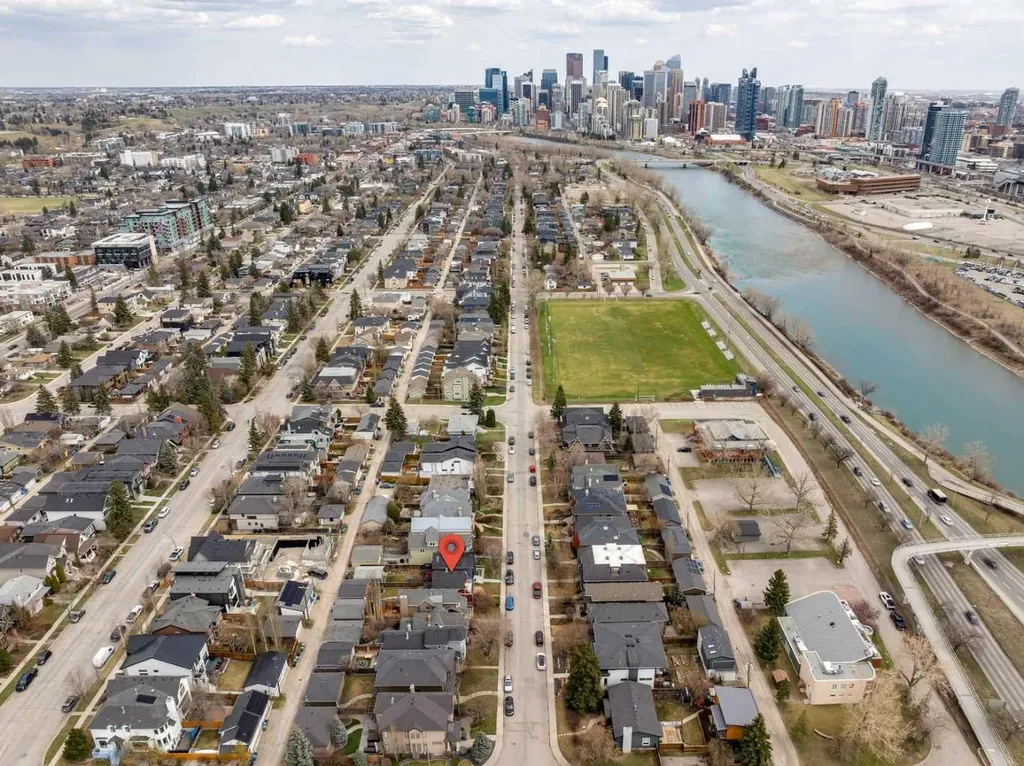 2128 Broadview Road NW Calgary AB T2N3H9