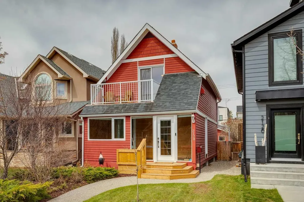 2128 Broadview Road NW Calgary AB T2N3H9