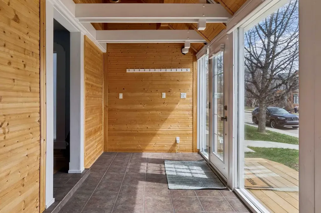 2128 Broadview Road NW Calgary AB T2N3H9