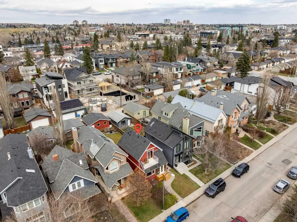 2128 Broadview Road NW Calgary AB T2N3H9
