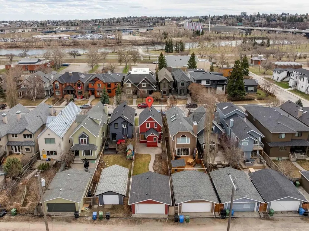 2128 Broadview Road NW Calgary AB T2N3H9