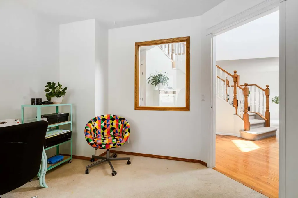 439 Mountain Park Drive SE Calgary AB T2Z 2N9