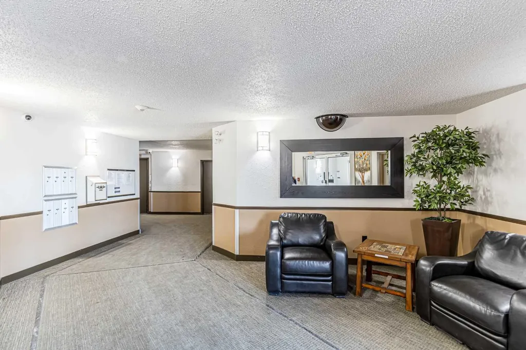21 Dover Point SE Calgary AB T2B 3K4