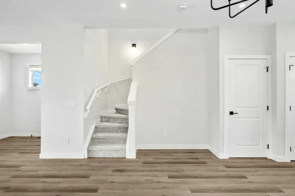 8 Bergamot Street Okotoks AB T1S 5R9