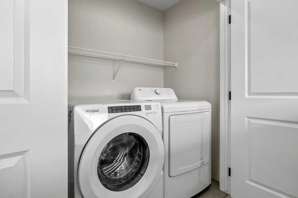 8 Bergamot Street Okotoks AB T1S 5R9