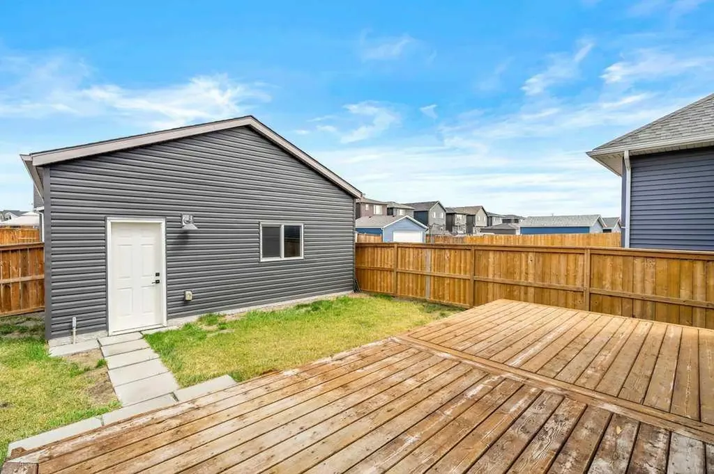 8 Bergamot Street Okotoks AB T1S 5R9