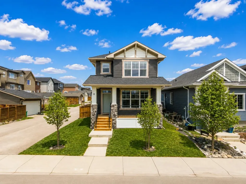 8 Bergamot Street Okotoks AB T1S 5R9