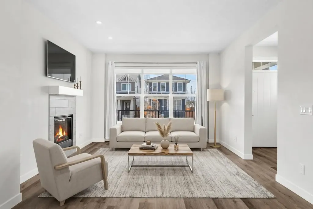 8 Bergamot Street Okotoks AB T1S 5R9