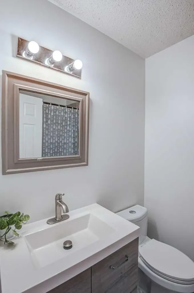 184 Erin Croft Crescent SE Calgary AB T2B 2V1