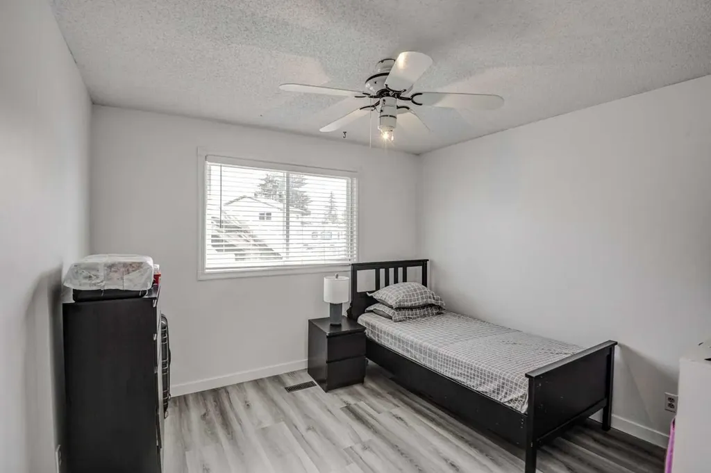 184 Erin Croft Crescent SE Calgary AB T2B 2V1