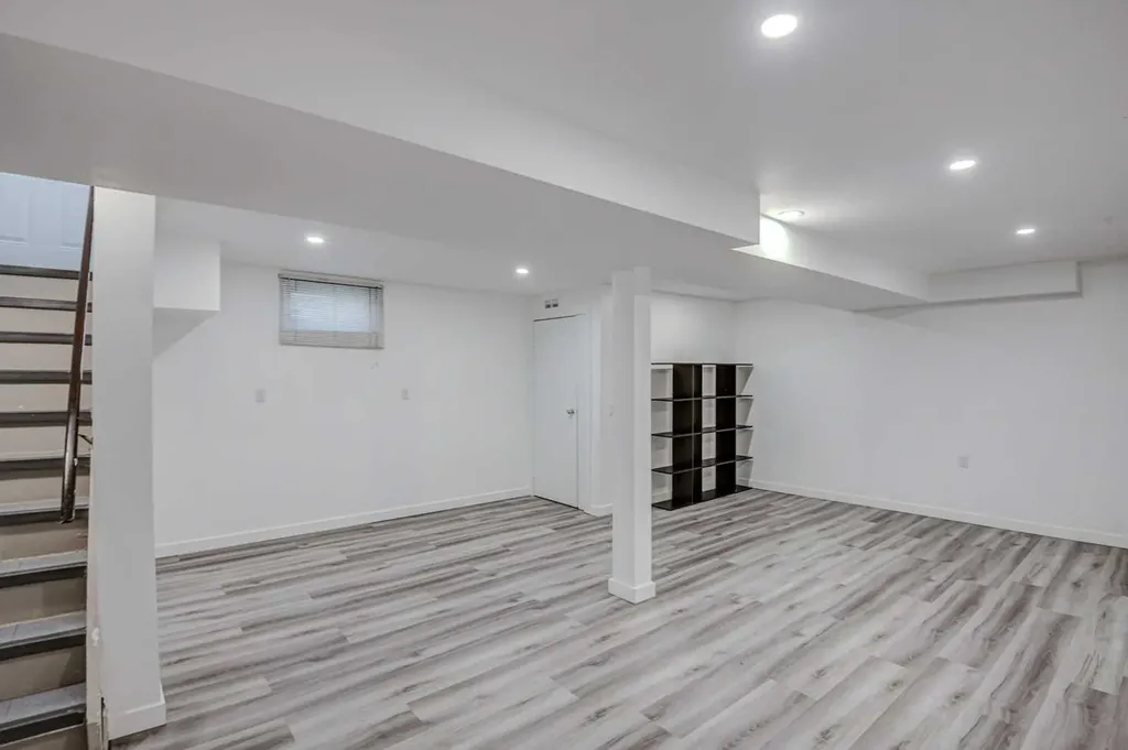 184 Erin Croft Crescent SE Calgary AB T2B 2V1