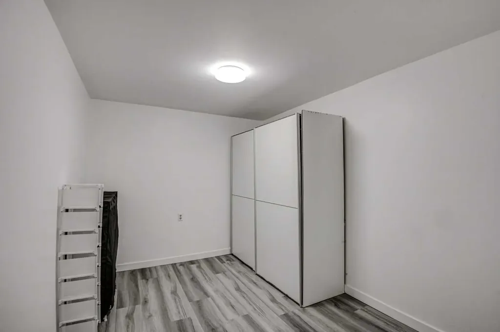 184 Erin Croft Crescent SE Calgary AB T2B 2V1