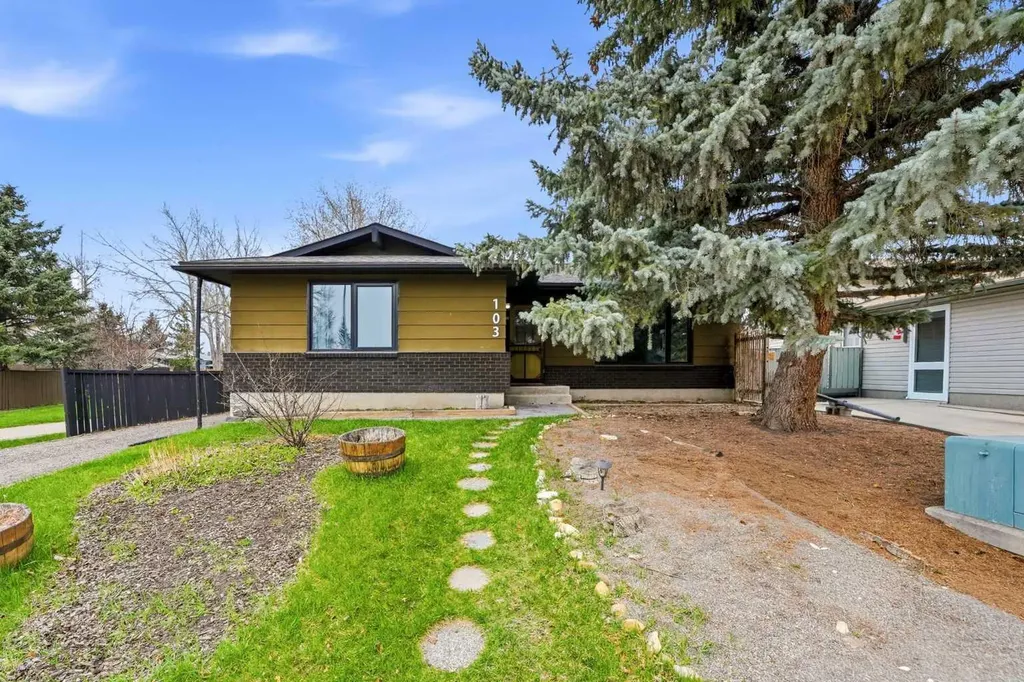 103 Thorson Crescent Okotoks AB T1S 1C8