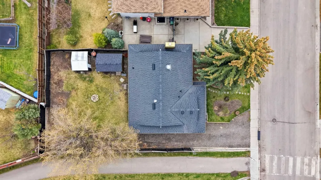 103 Thorson Crescent Okotoks AB T1S 1C8