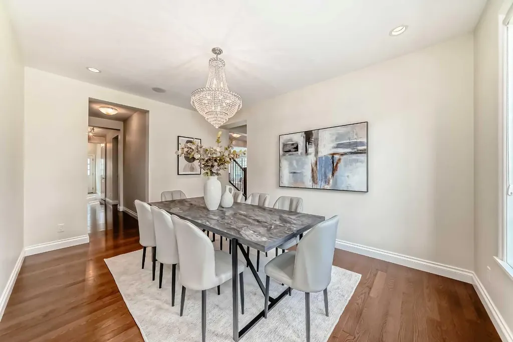 60 Hong Kong Road SW Calgary AB T3E7B6