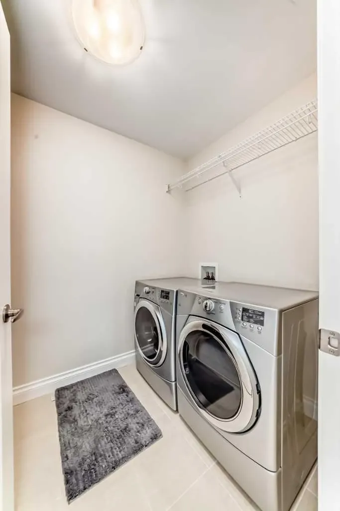 60 Hong Kong Road SW Calgary AB T3E7B6