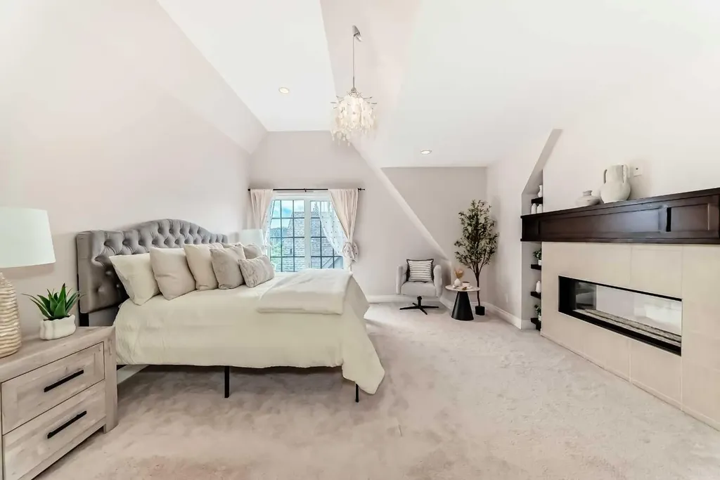 60 Hong Kong Road SW Calgary AB T3E7B6