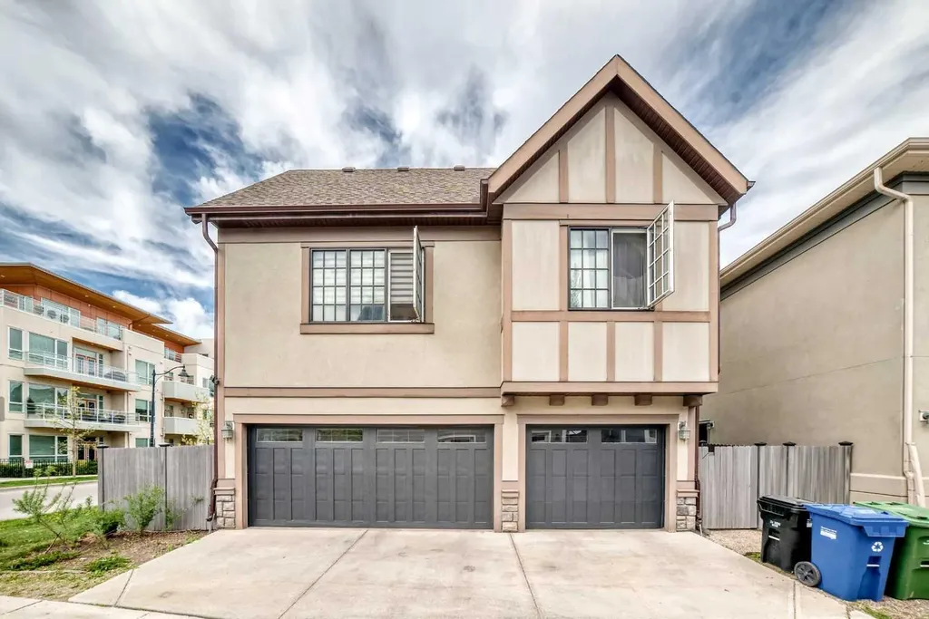 60 Hong Kong Road SW Calgary AB T3E7B6