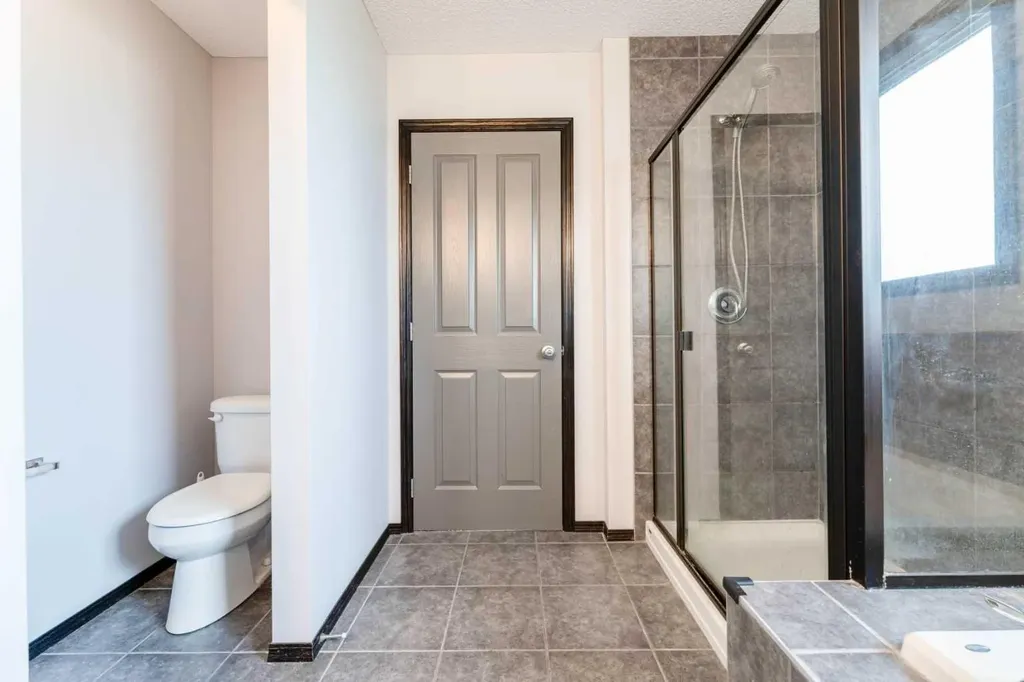 277 Panora Way NW Calgary AB T3K 0T9
