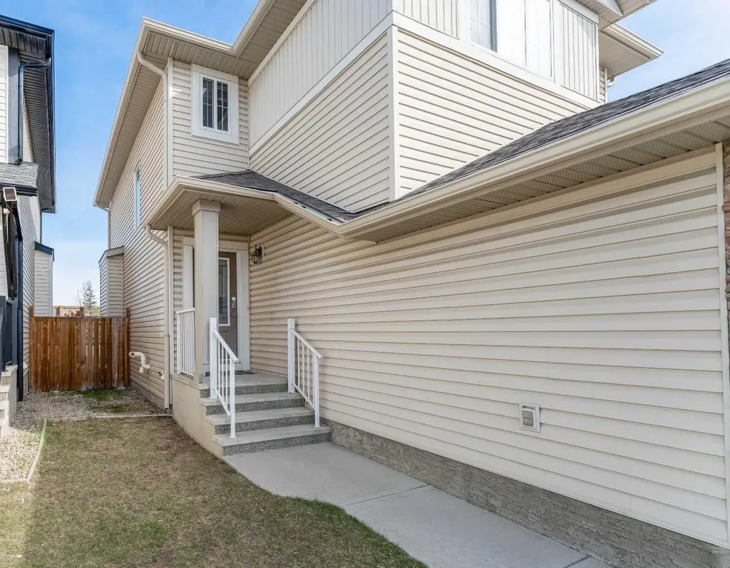 277 Panora Way NW Calgary AB T3K 0T9