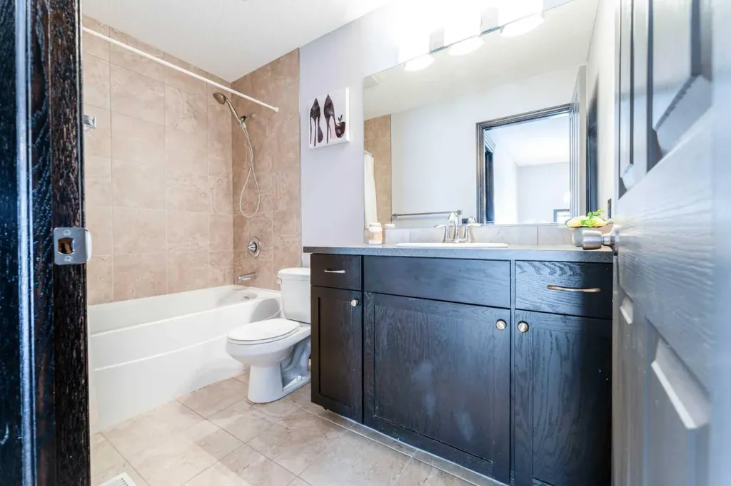 277 Panora Way NW Calgary AB T3K 0T9