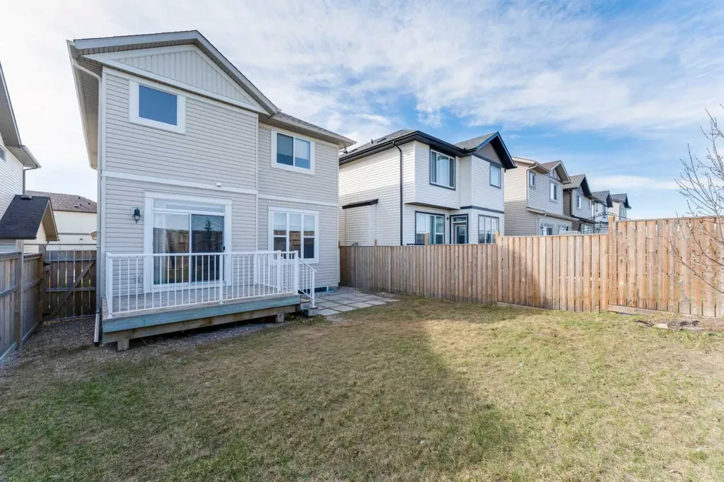277 Panora Way NW Calgary AB T3K 0T9