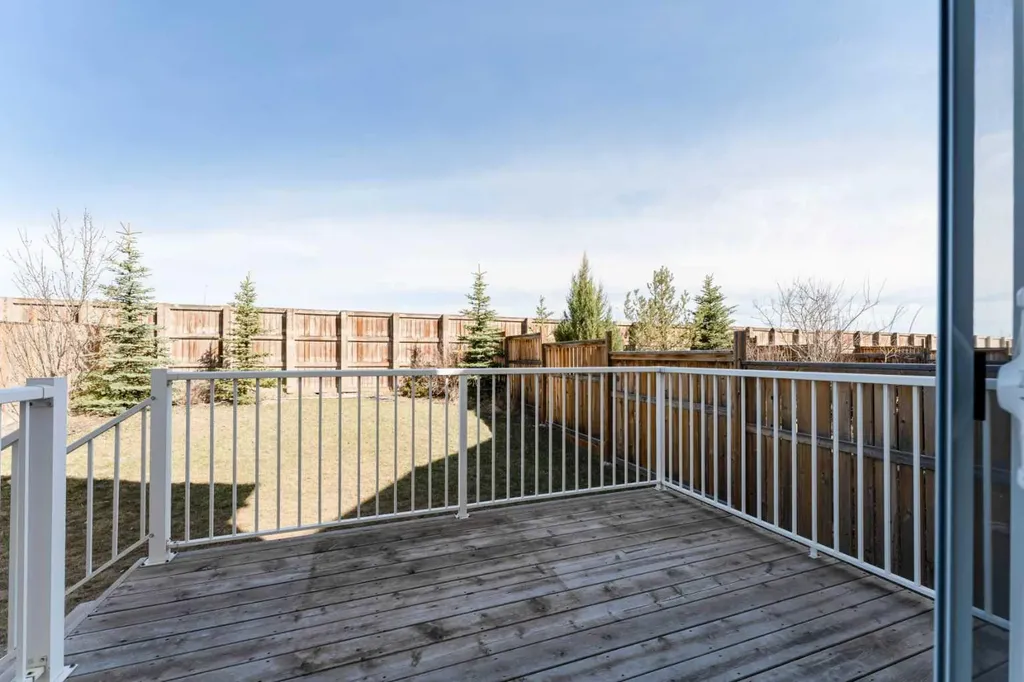 277 Panora Way NW Calgary AB T3K 0T9