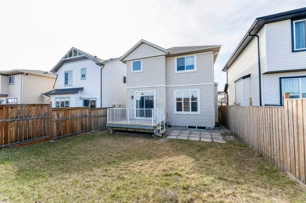 277 Panora Way NW Calgary AB T3K 0T9