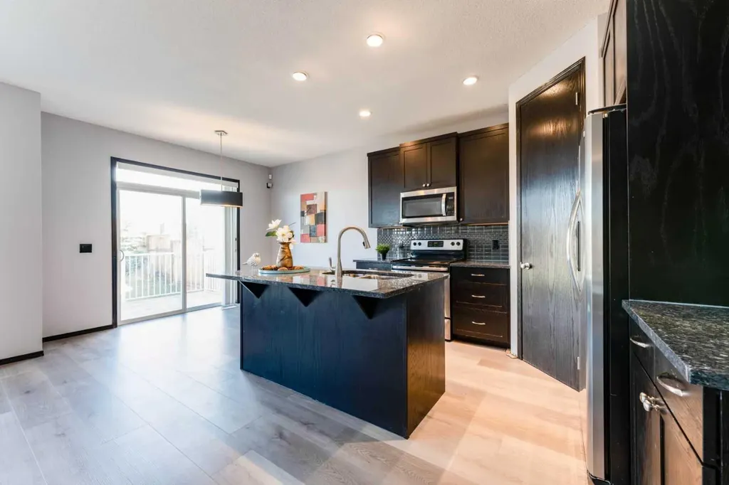 277 Panora Way NW Calgary AB T3K 0T9