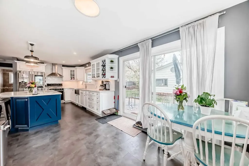 5224 19 Avenue NW Calgary AB T3B0T2