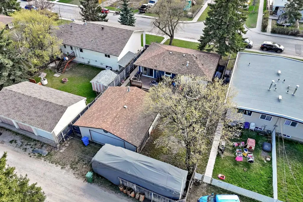 5224 19 Avenue NW Calgary AB T3B0T2