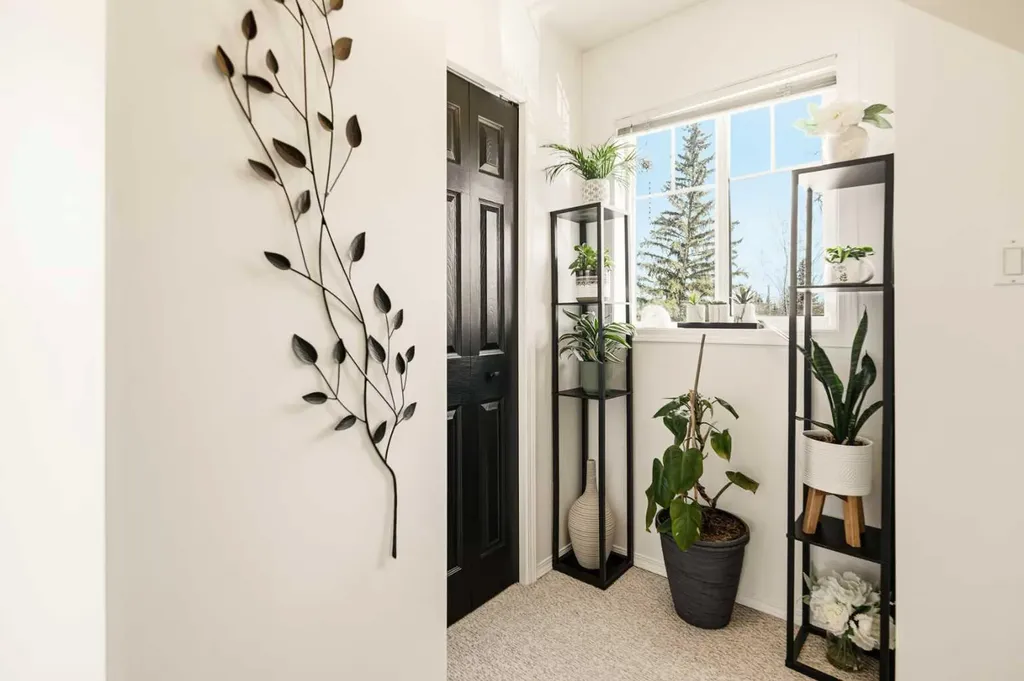 5220 50a Avenue Sylvan Lake AB T4S 1E5