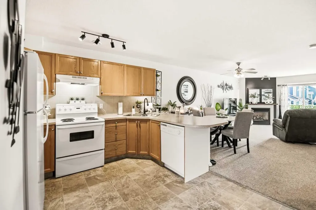 5220 50a Avenue Sylvan Lake AB T4S 1E5