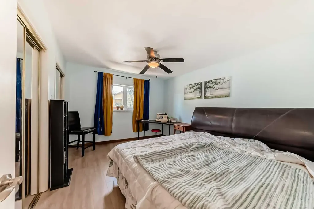 604 69 Avenue SW Calgary AB T2V 0N9