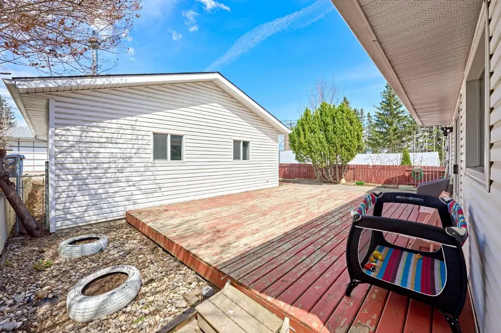612 101 Avenue SW Calgary AB T2W0A1