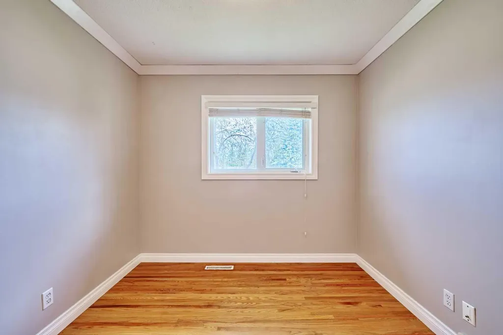 612 101 Avenue SW Calgary AB T2W0A1