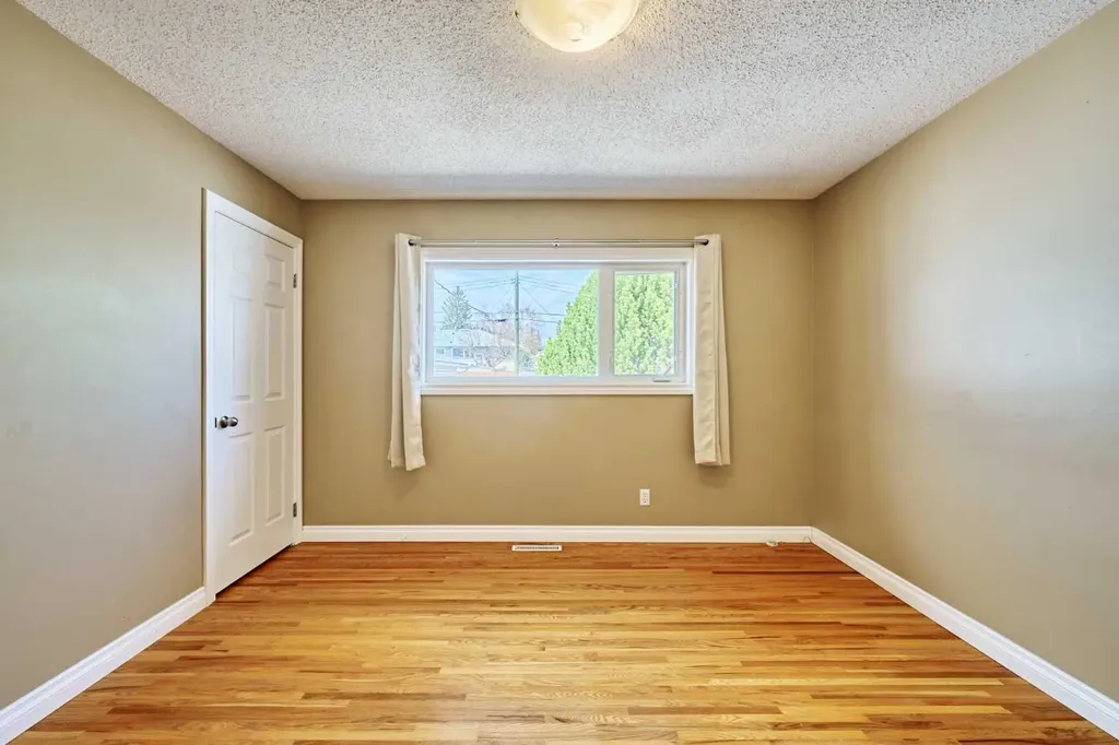 612 101 Avenue SW Calgary AB T2W0A1