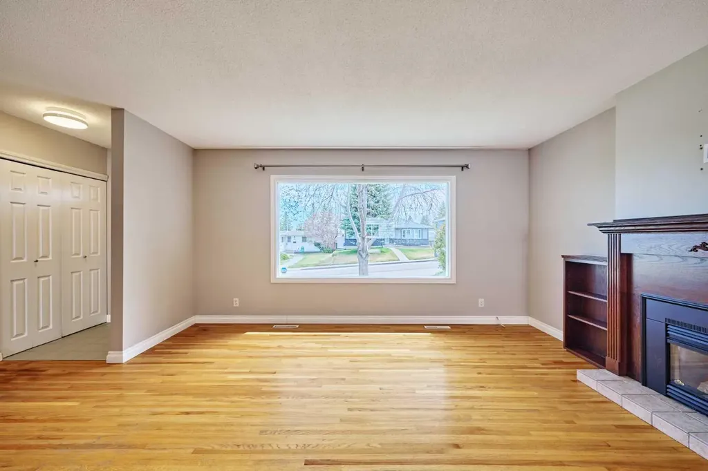 612 101 Avenue SW Calgary AB T2W0A1