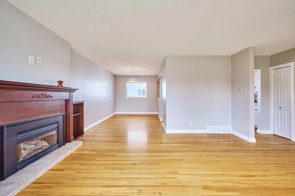 612 101 Avenue SW Calgary AB T2W0A1
