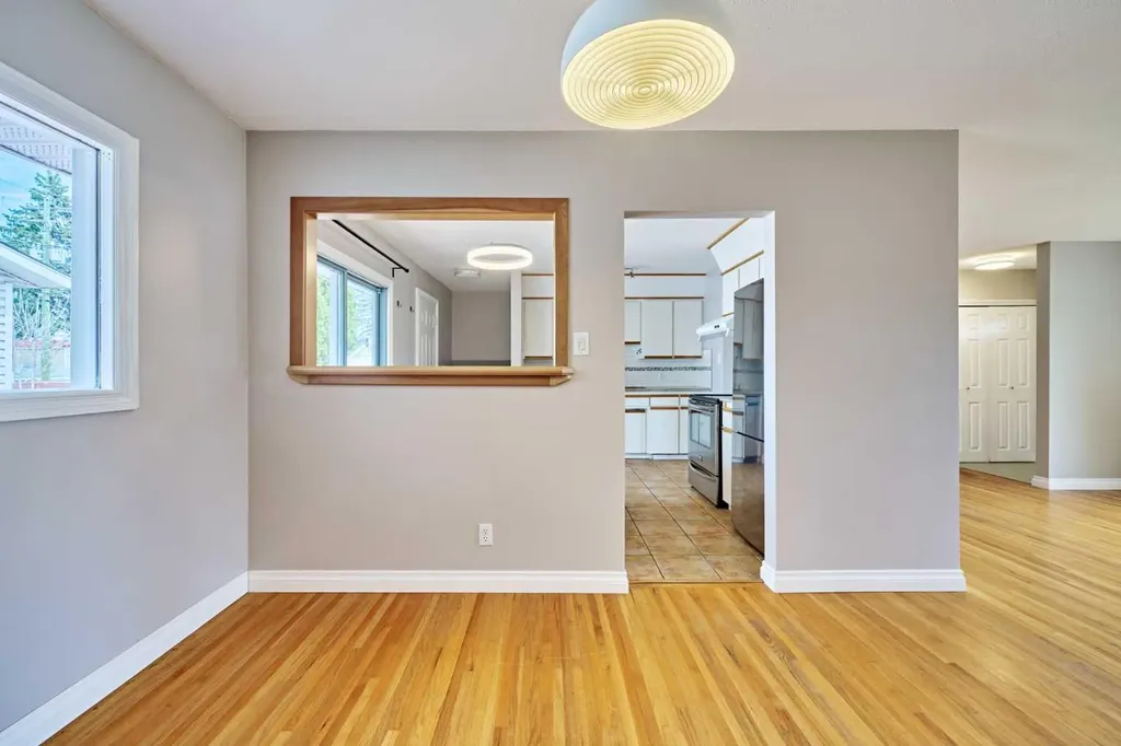612 101 Avenue SW Calgary AB T2W0A1